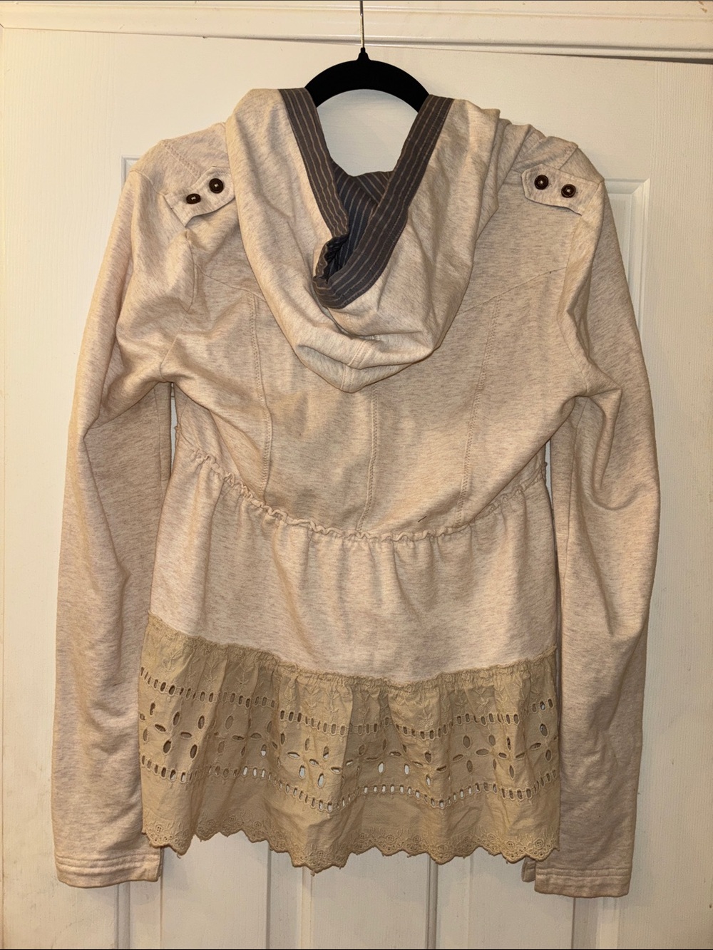 Free People Tiered Eyelet Peplum Hoodie Size Medium EUC - Picture 9 of 11